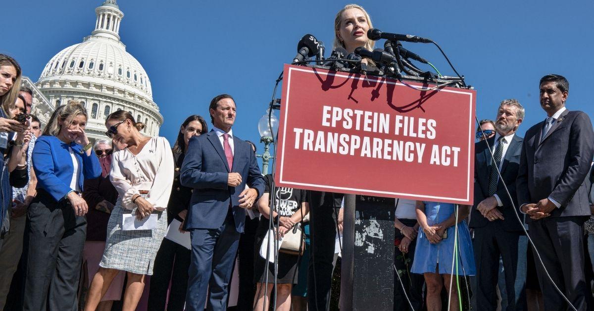 image of Anouska De Georgiou claimed Donald Trump did not behave improperly toward her.