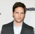 2010__04__Peter_Facinelli_Feb9newsne 225&#215;219 150&#215;146.jpg