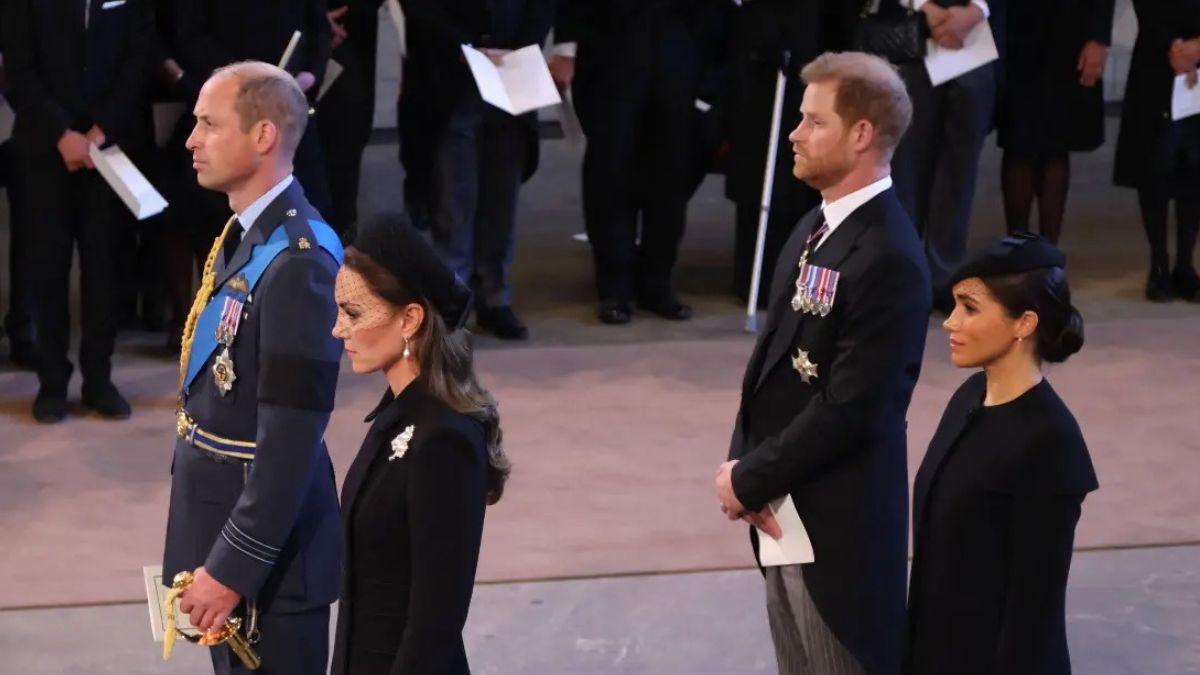 image of royal family