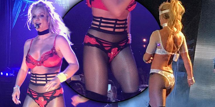 She Did It Again Britney Spears Is Fitter Than Ever At Sold Out Las 