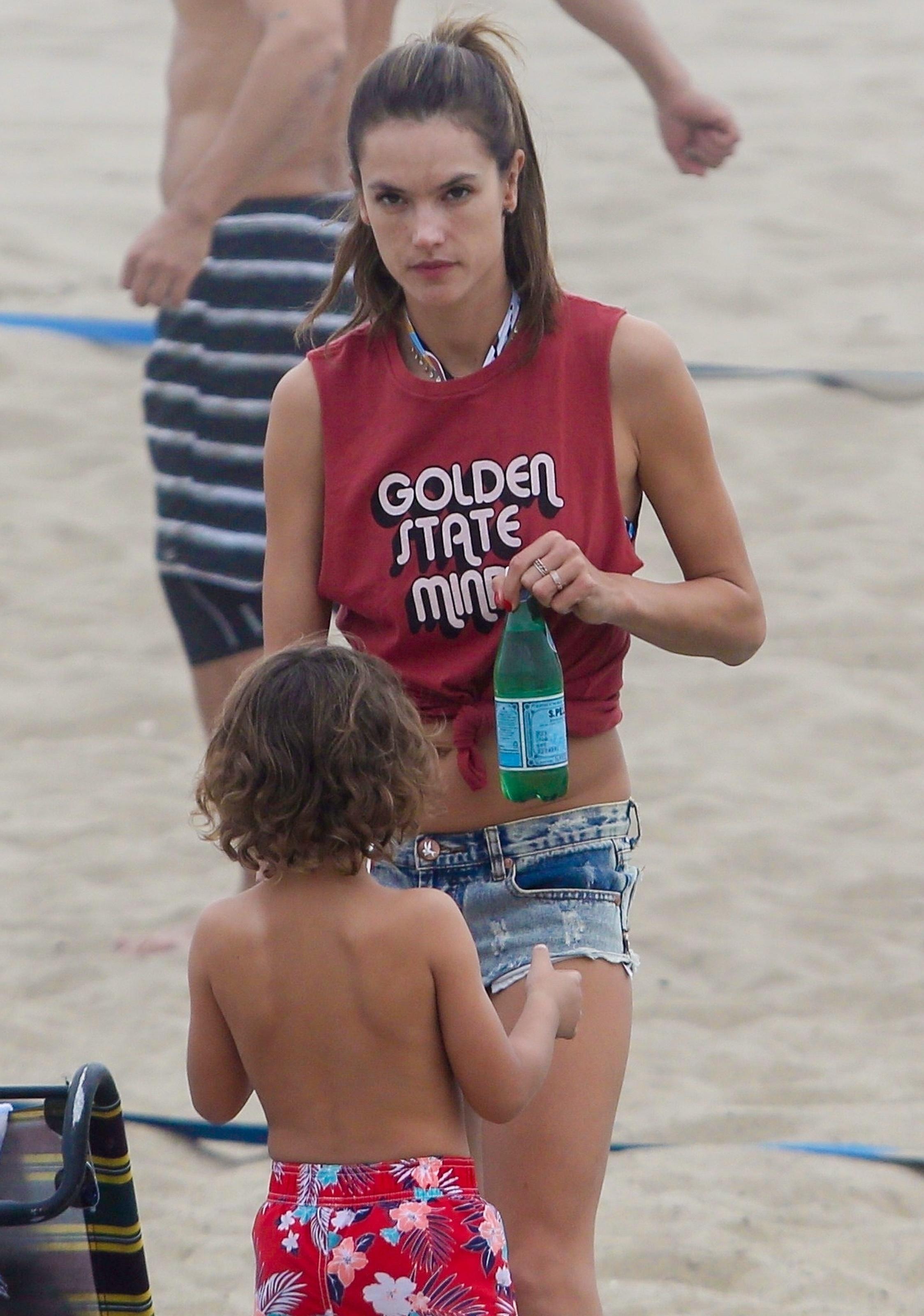 *EXCLUSIVE* Alessandra Ambrosio plays volleyball on the beach in Santa Monica