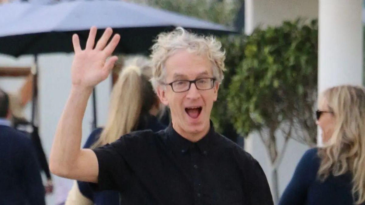 Photo of Andy Dick confessed that he 'wanted to go to the bar' after his near-fatal overdose.