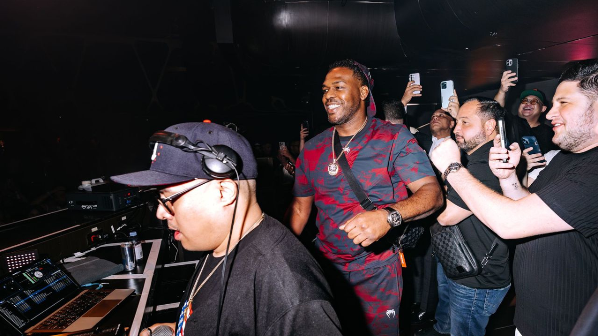 ufc stars nba champs and a mormon wives star las vegas nightlife goes into overdrive