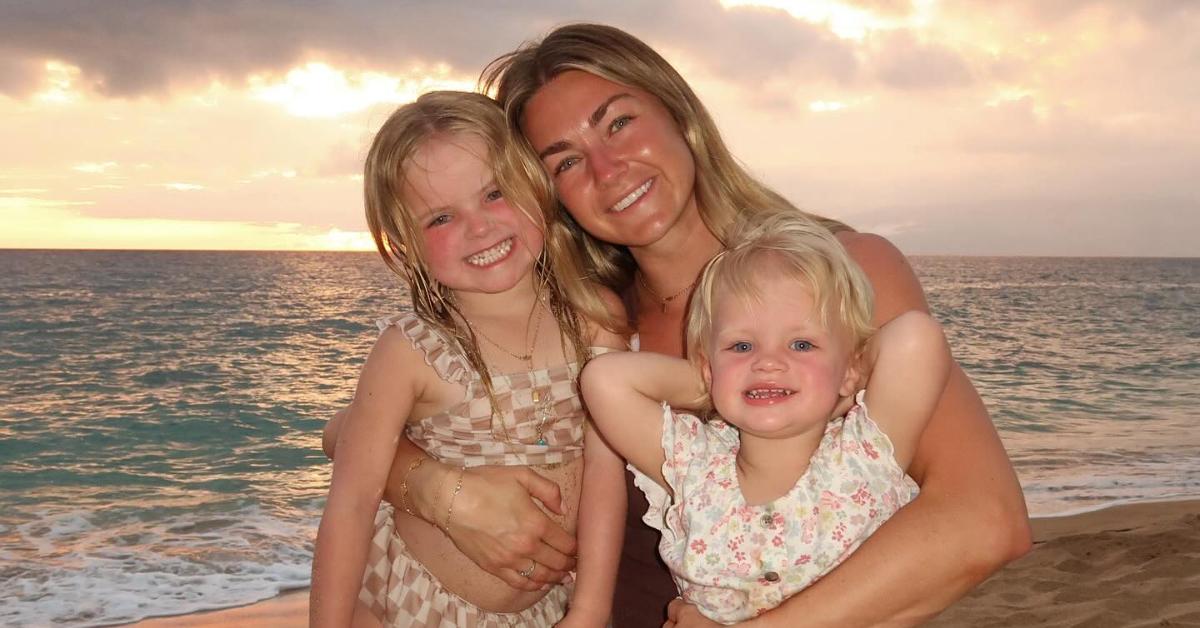 lindsay arnold obsessed daughters sage june motherhood messy