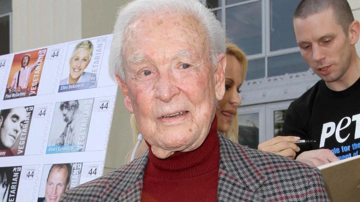 Photo of Bob Barker turned into a 'narcissistic egomaniac' on 'The Price Is Right' after his wife's death.