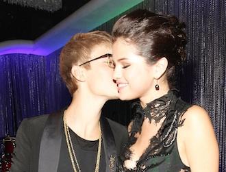 Selena_gomez_justin_bieber_oct25.jpg