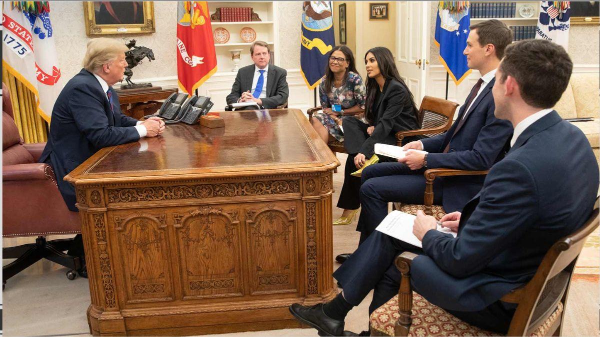 Image of Donald Trump with Kim Kardashian