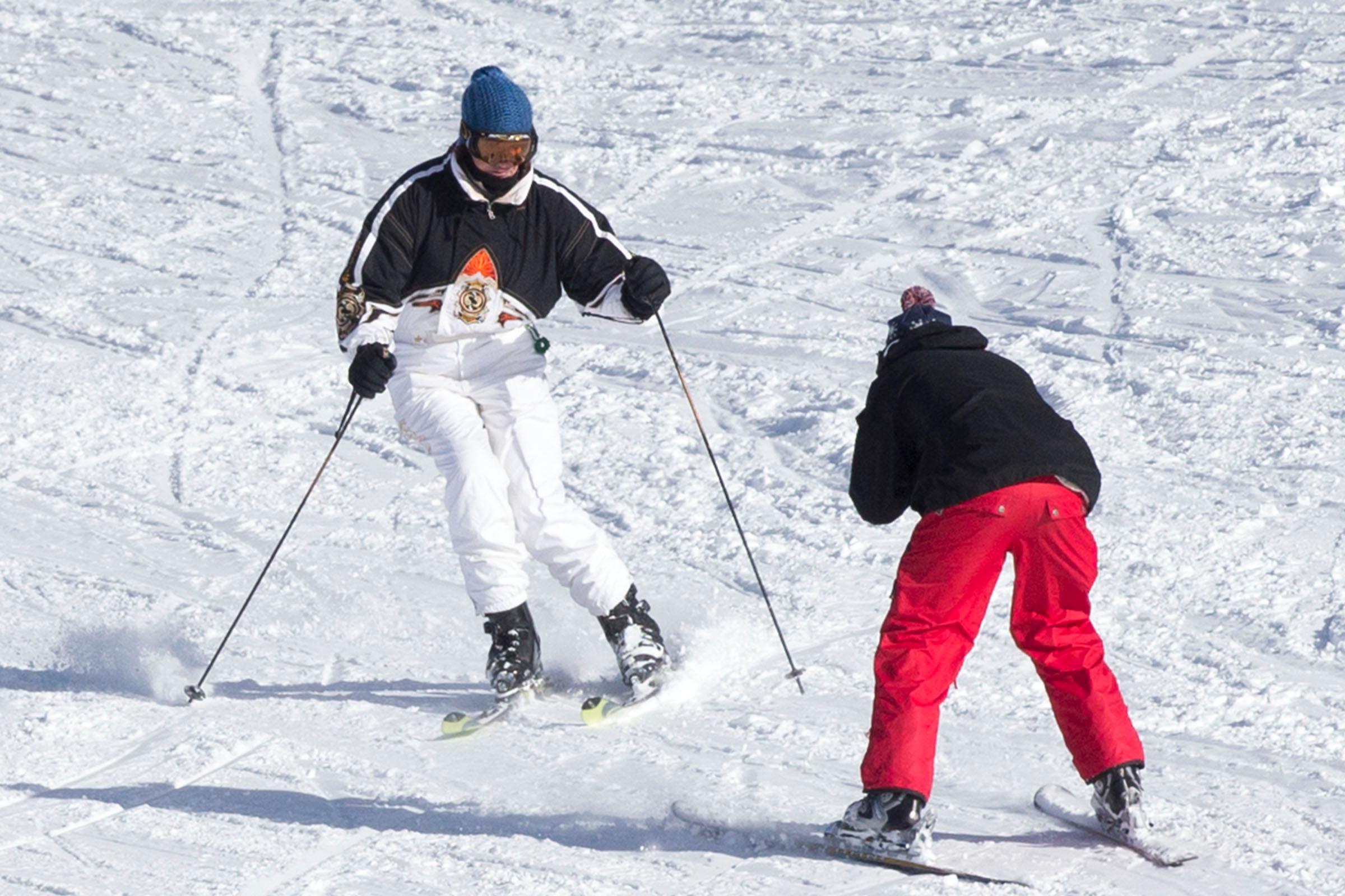 EXCLUSIVE: ** PREMIUM EXCLUSIVE RATES APPLY** STRICTLY NO WEB UNTIL 730AM PST DEC 15TH 2015** Caitlyn Jenner ski&#8217;s on Mammoth mountain while filming scenes for &#8216;I Am Cait&#8217;.