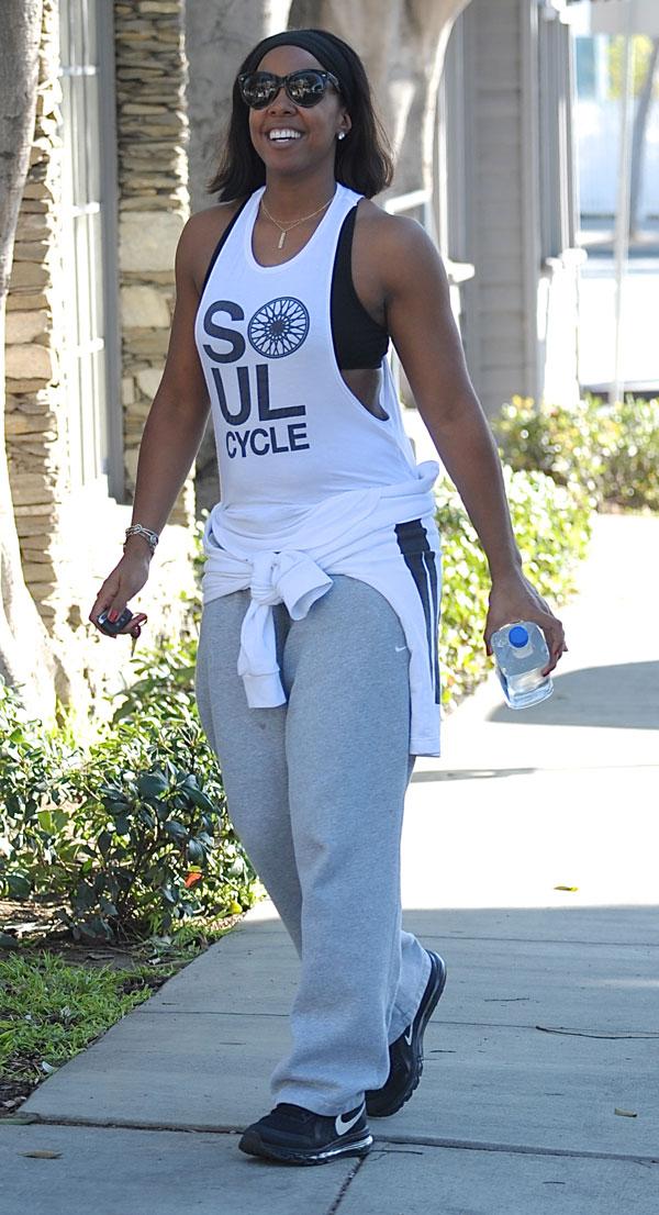 Kelly rowland post baby body photos gym 04