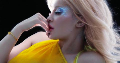 Kylie jenner v magazine nude pics feature