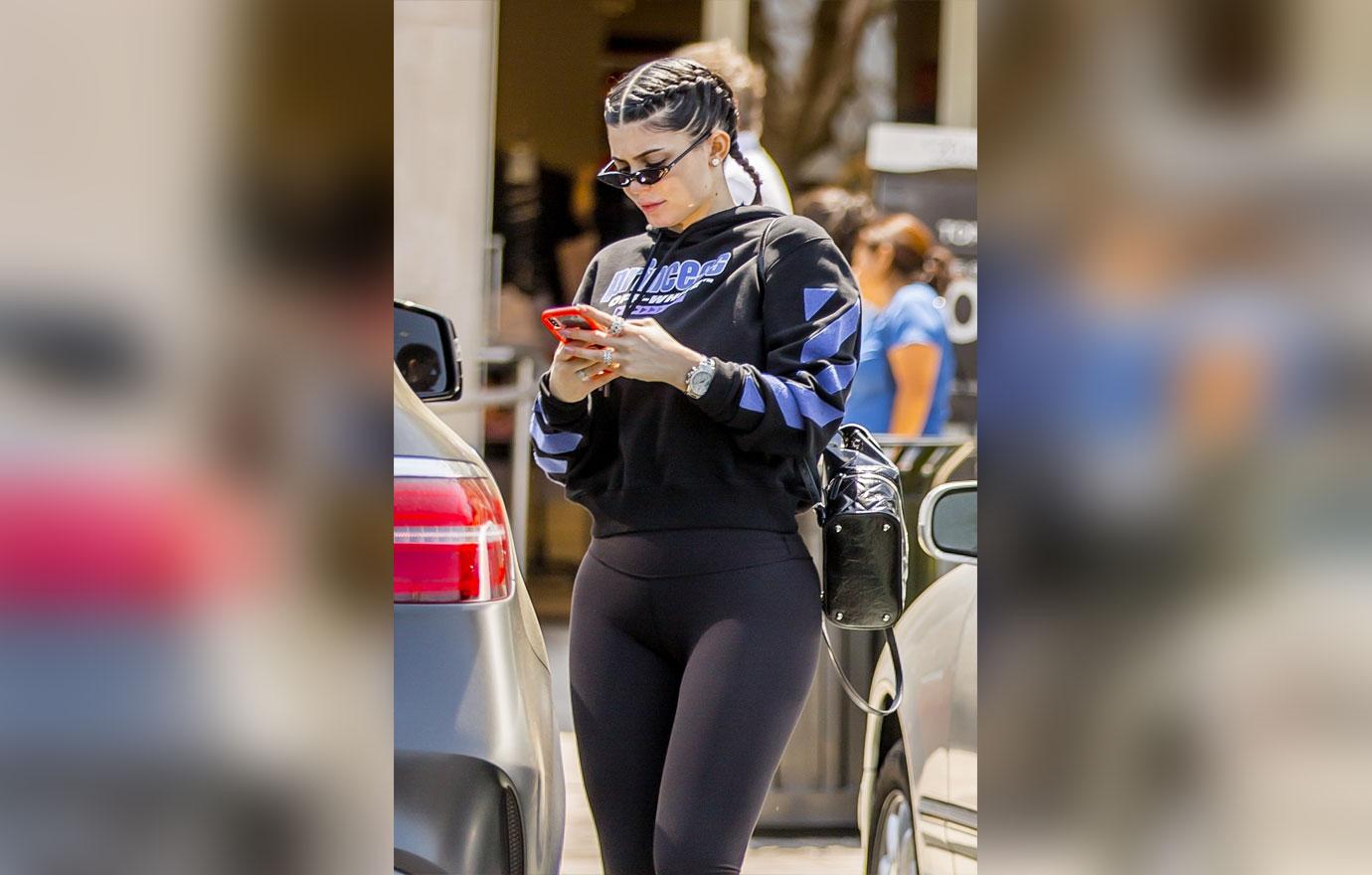 KYLIE2