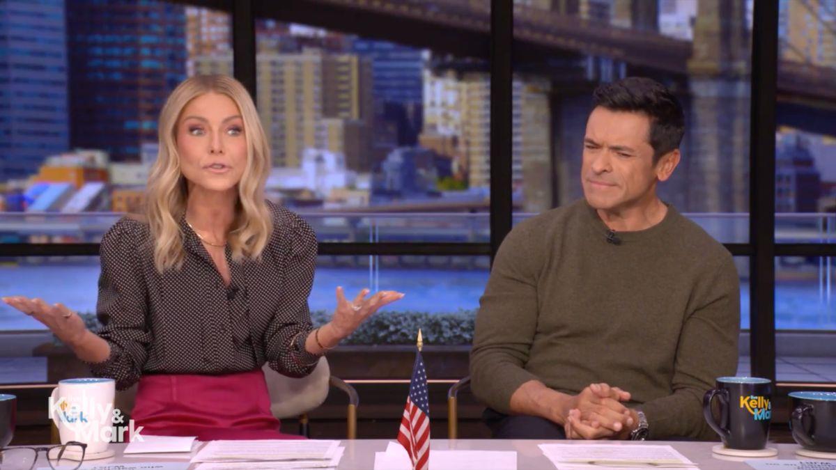 Photo of Kelly Ripa and Mark Consuelos.