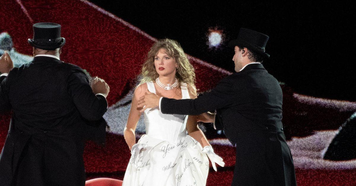 taylor swift wood raunchiest song travis kelce