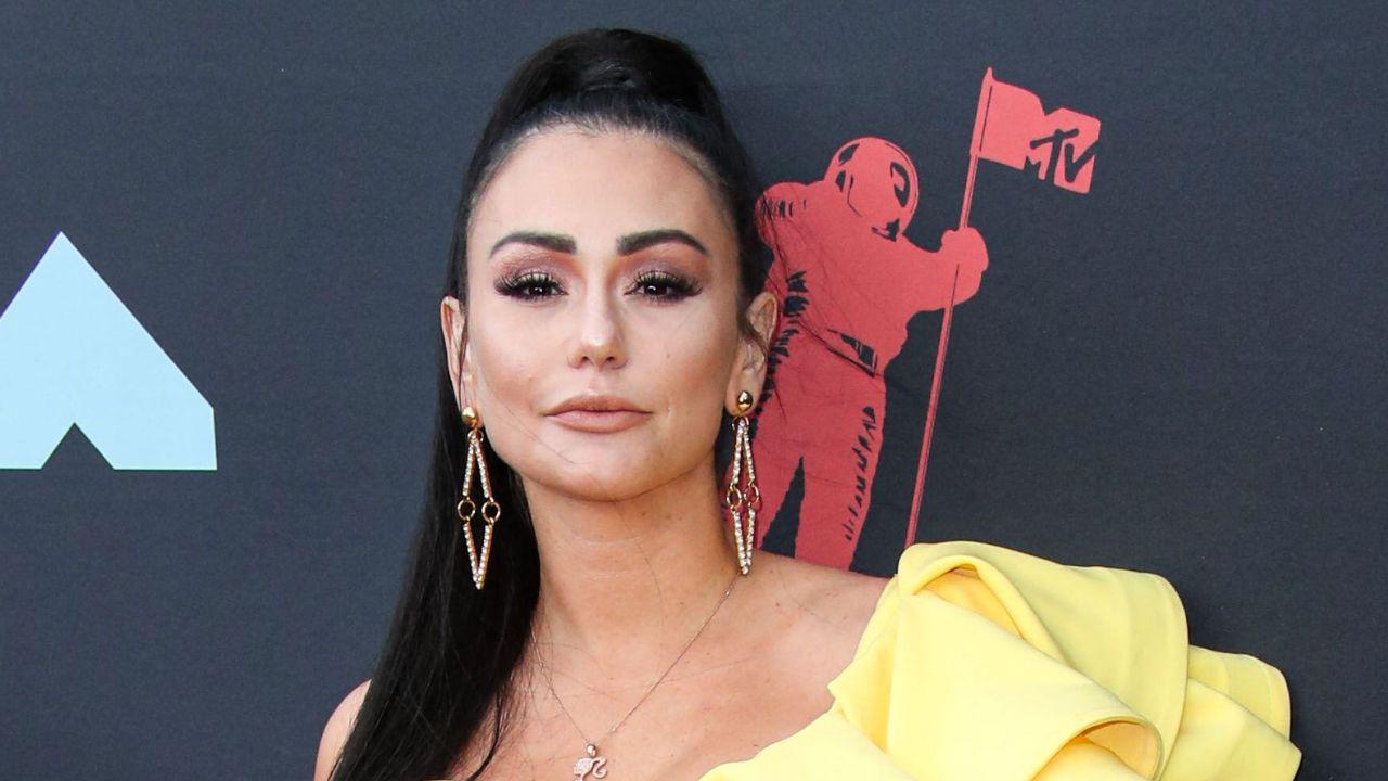 image of Jenni 'JWoww' Farley's new photo comes after she revealed that she had been hospitalized with a kidney infection and appendicitis.