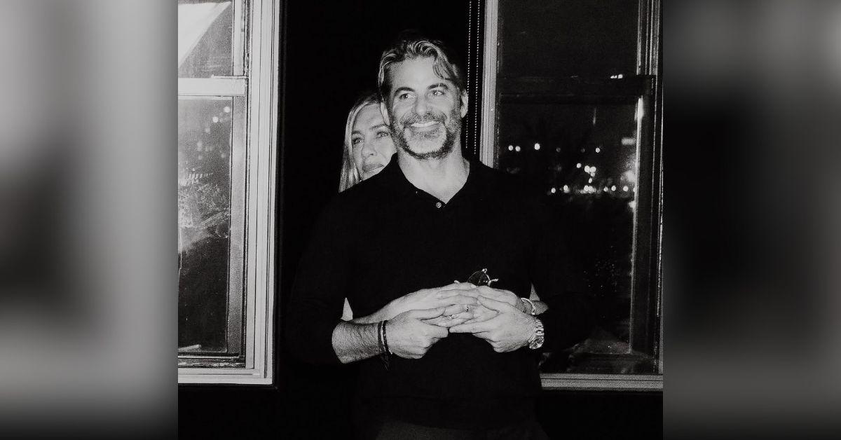 image of Jennifer Aniston is reportedly happy in her relationship with Jim Curtis.