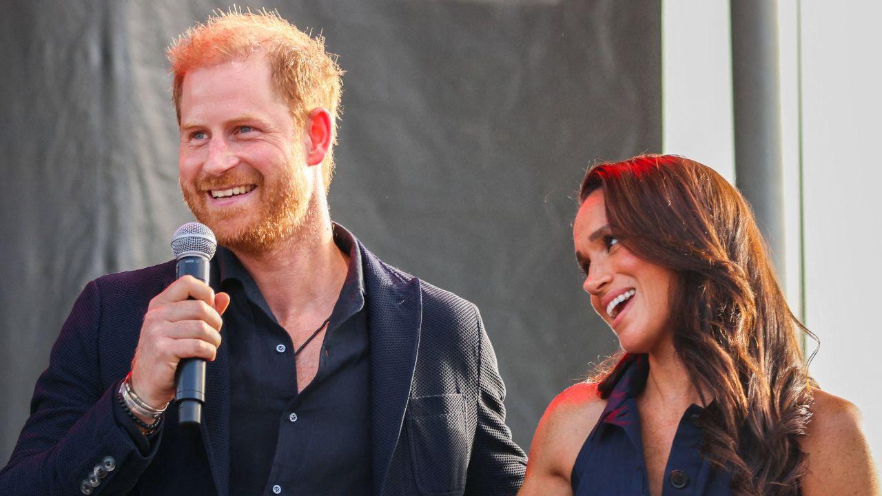 Image of Prince Harry and Meghan Markle prepared to give their children a closer connection to both sides of their family.