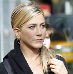 2010__11__wenn5574981 246×300.jpg