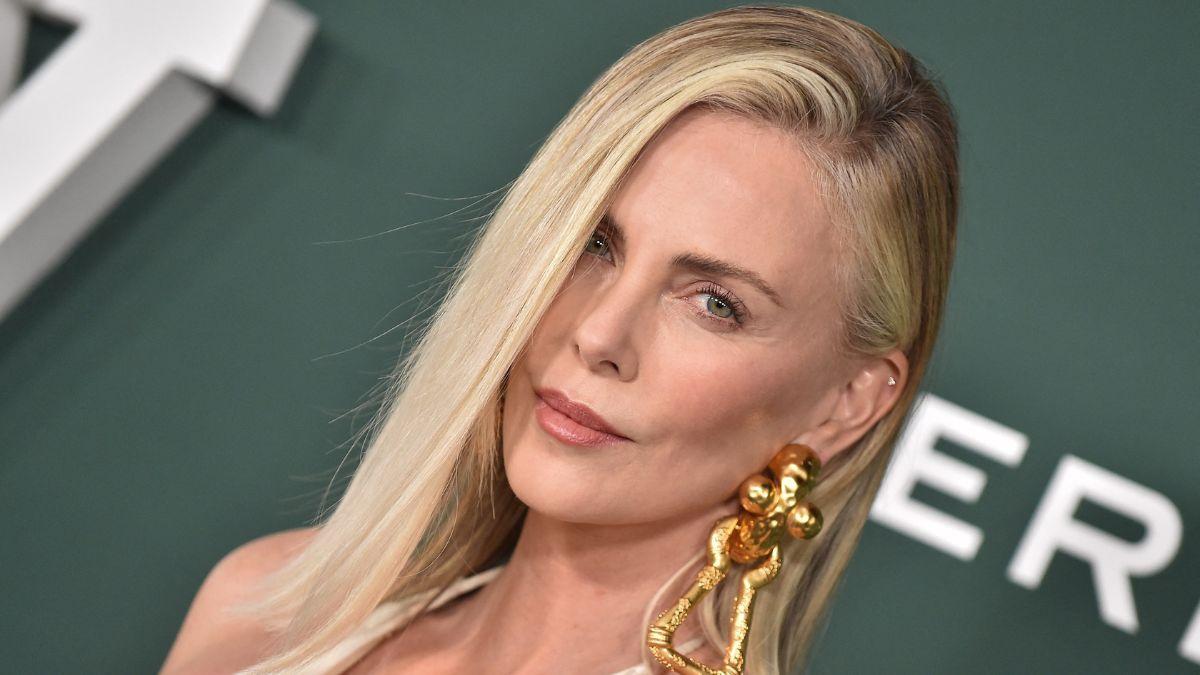 Photo of Charlize Theron