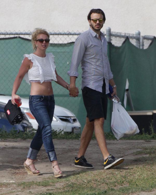 Britney Spears and Charlie Ebersol splash 01