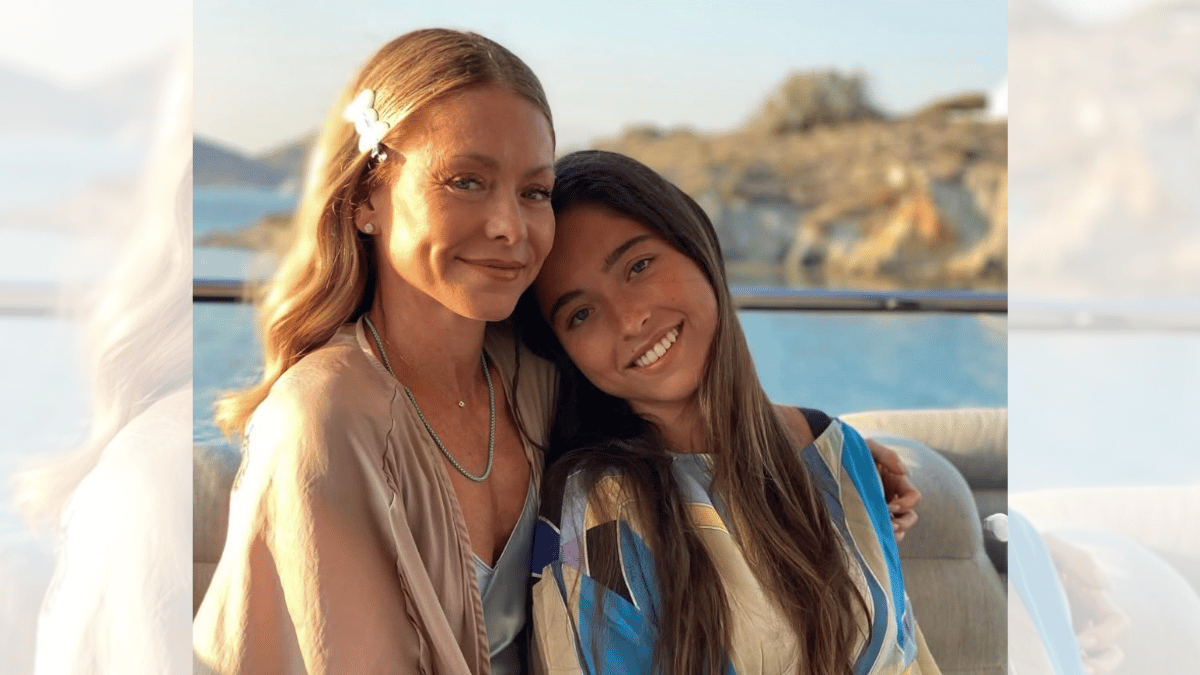 Image of Kelly Ripa only realized what was going on after her daughter sent her a video of Madonna's halftime performance.