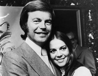Robert wagner natalie wood nov18nea.jpg