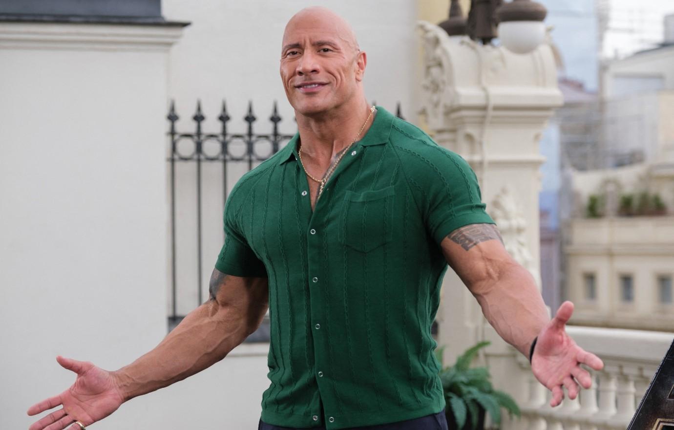 From Depressed Football Player to Hollywood Mogul: the Tough Life Story of  Dwayne “The Rock” Johnson / Bright Side