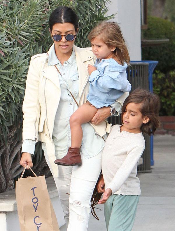 Kourtney Kardashian Hires Lawyer To Fight For Full Custody Of Children ...