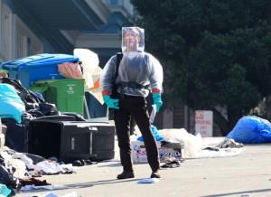 2011__02__Jude_Law_Feb14_84 300×218.jpg