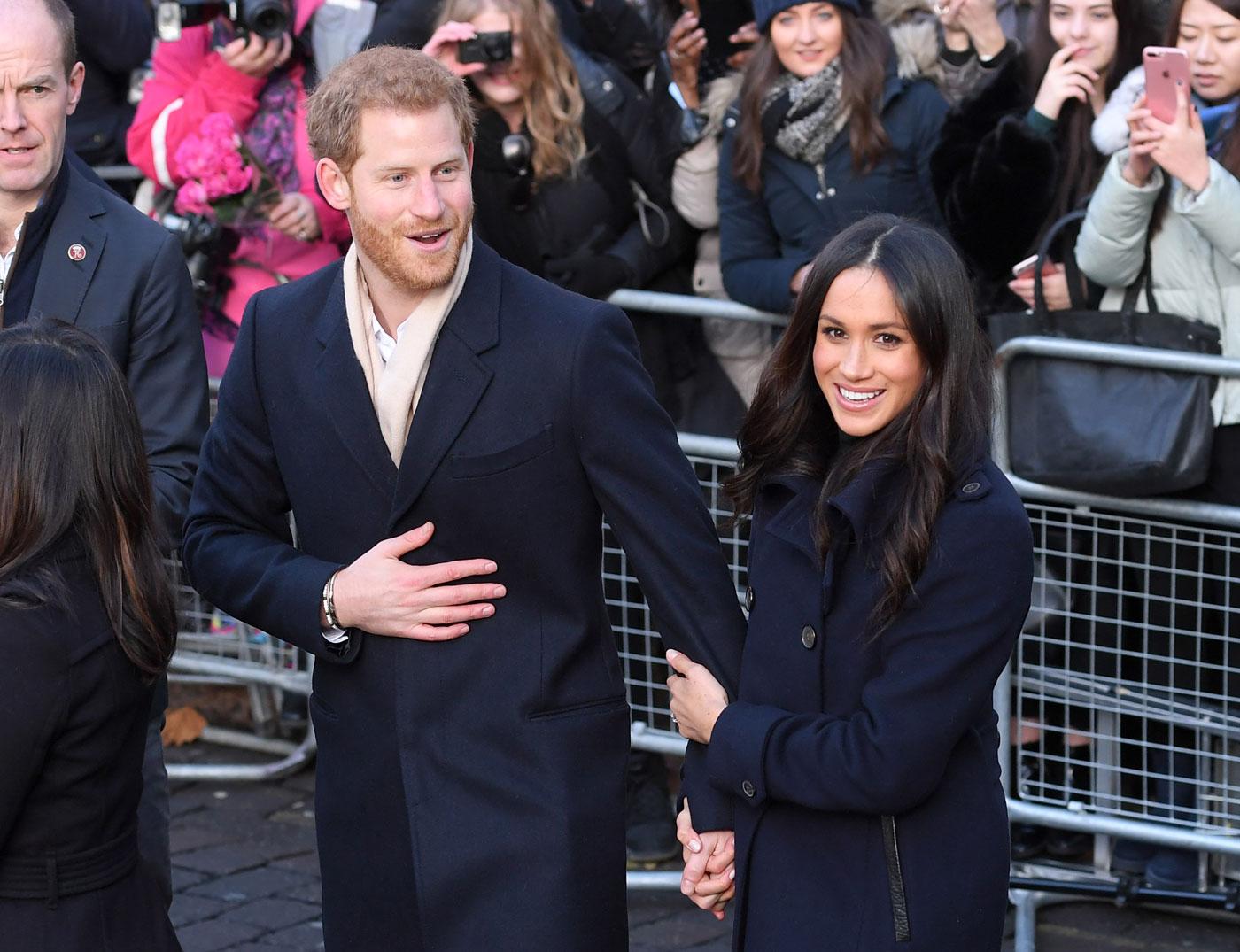 meghan markle spend christmas queen palace confirms 03