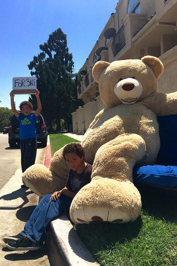 angelina jolie shiloh jolie pitt buy giant teddy bear