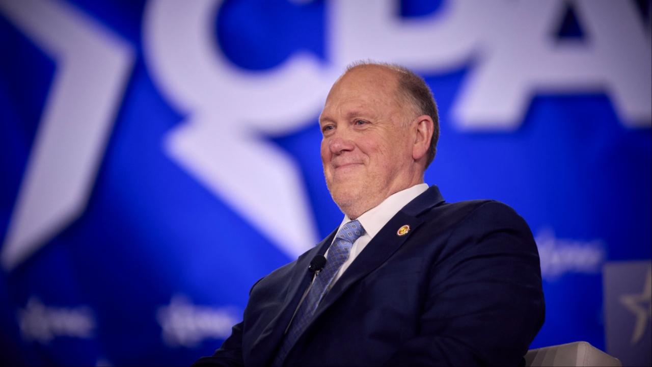 image of Tom Homan traveled on the jet amid his feud with Kristin Noem.