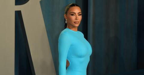 kim kardashian shuts down rumors photoshop fail p