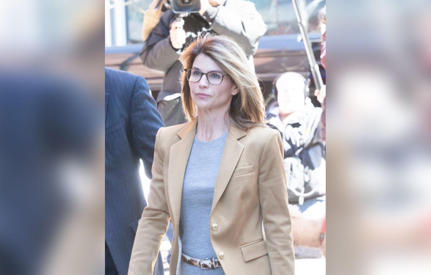 Lori Loughlin At Court Felicity Huffman Prison College Admissions Case Sentencing