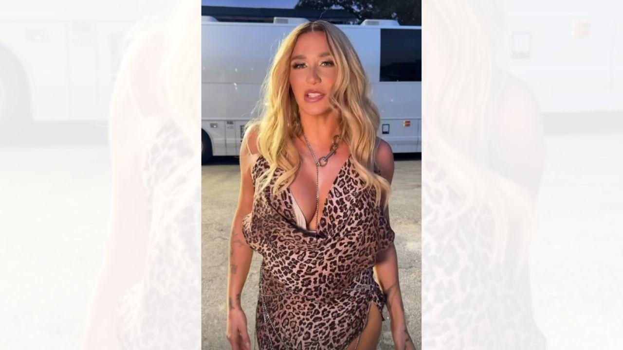 Image of One follower told the singer that she is 'too hot.'