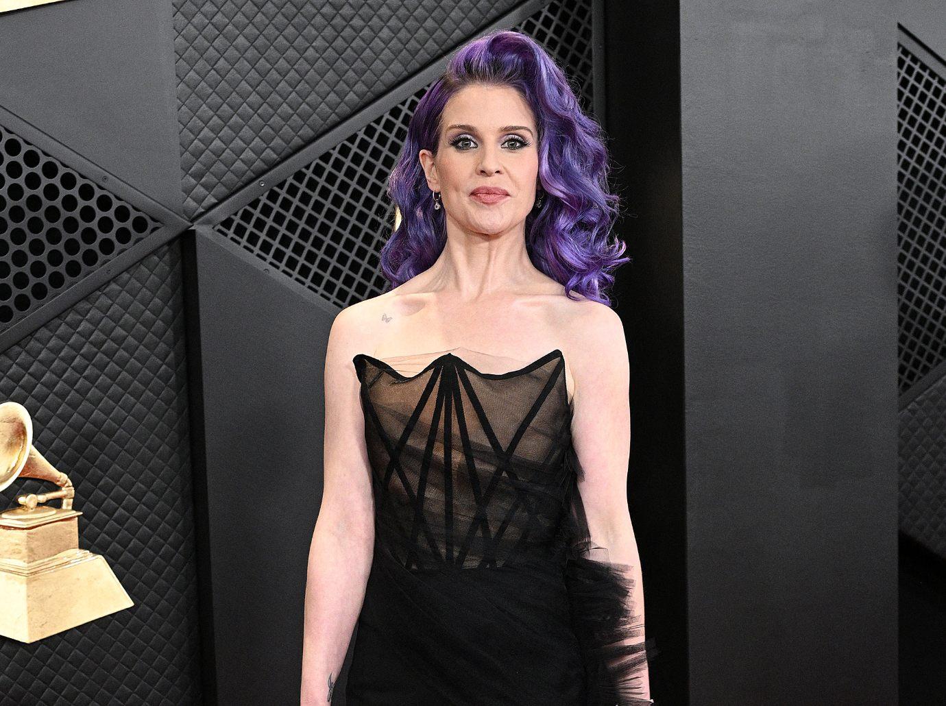 kelly osbourne kate middleton public cancer battle reminds dad ozzys parkinsons