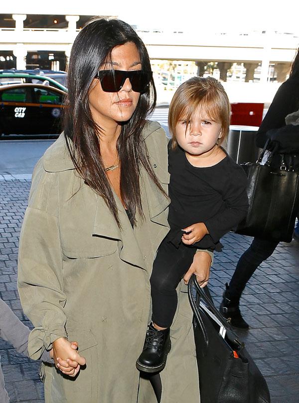 Kardashian kids pouts 06