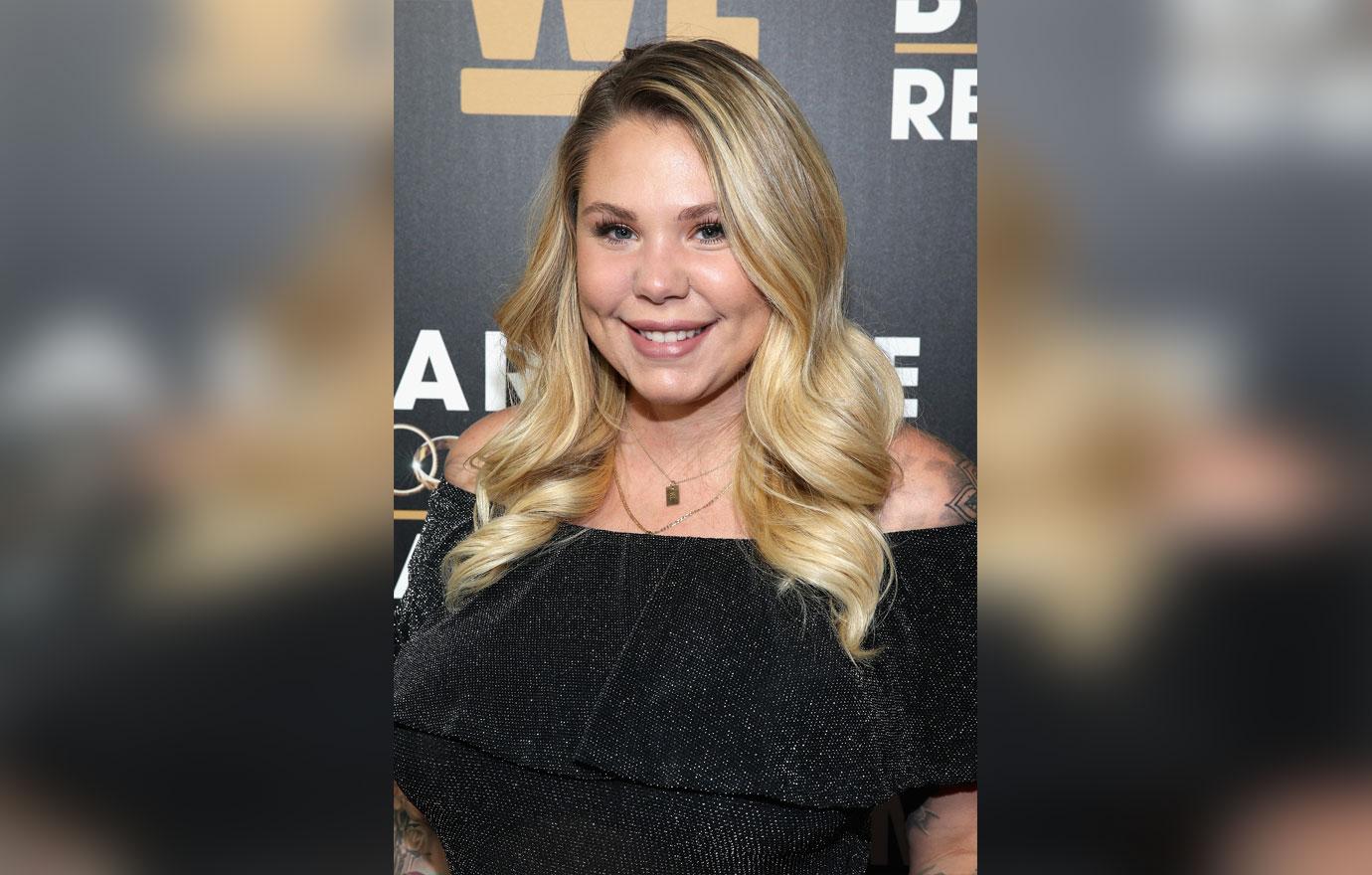 Kailyn Lowry Parties With Pals After Posing Naked For Her 27th Birthday(02)