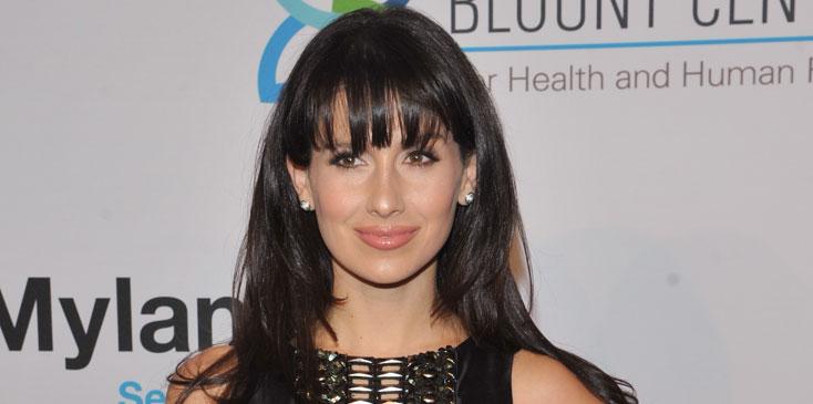 Hilaria baldwin yoga poses nyc street Hero