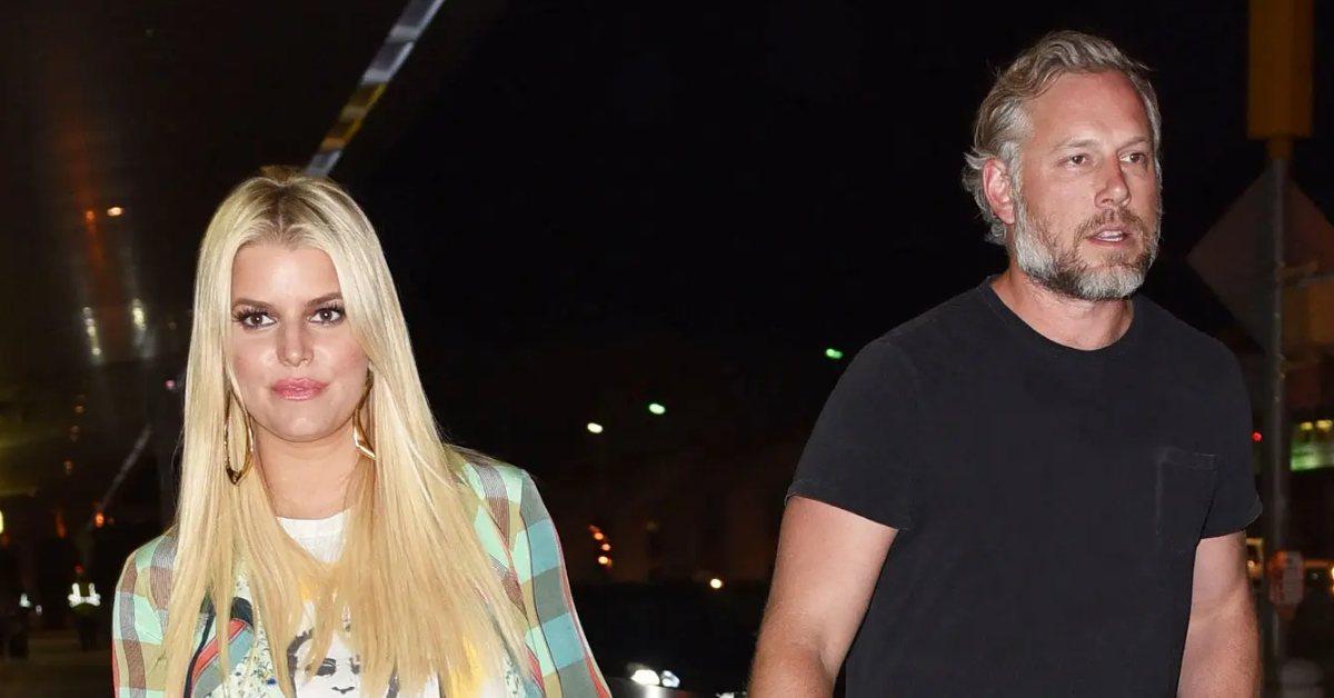 Photo of Jessica Simpson and Eric Johnson