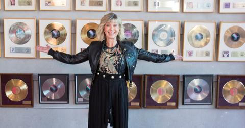 olivia newton john dead