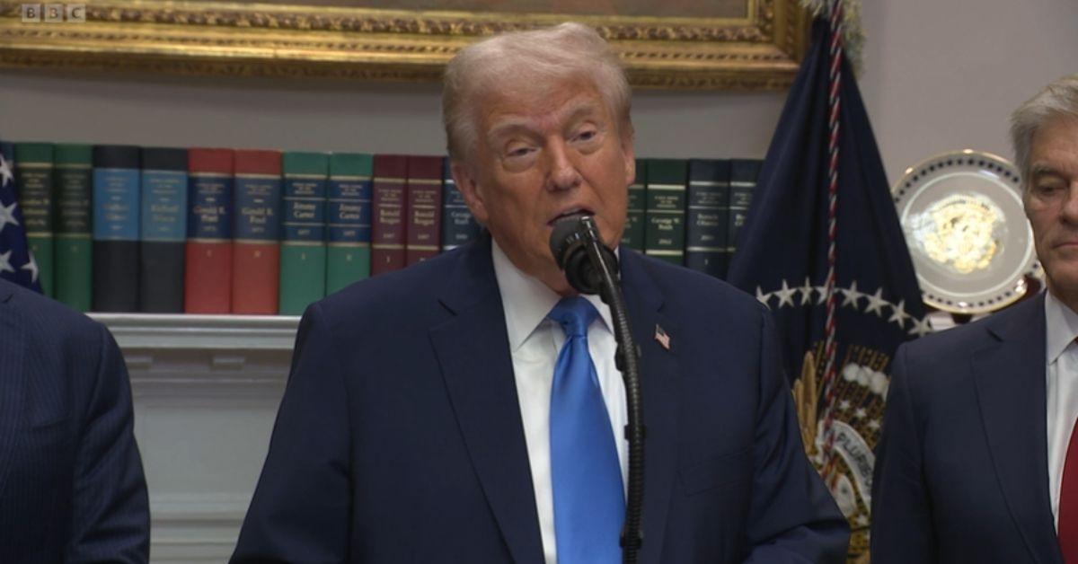 image of The president struggled to pronounce 'acetaminophen' while linking Tylenol use to autism.