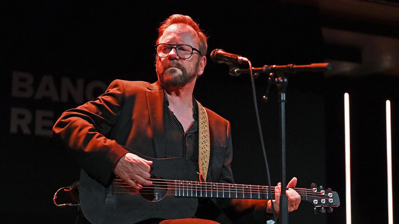 Kiefer Sutherland