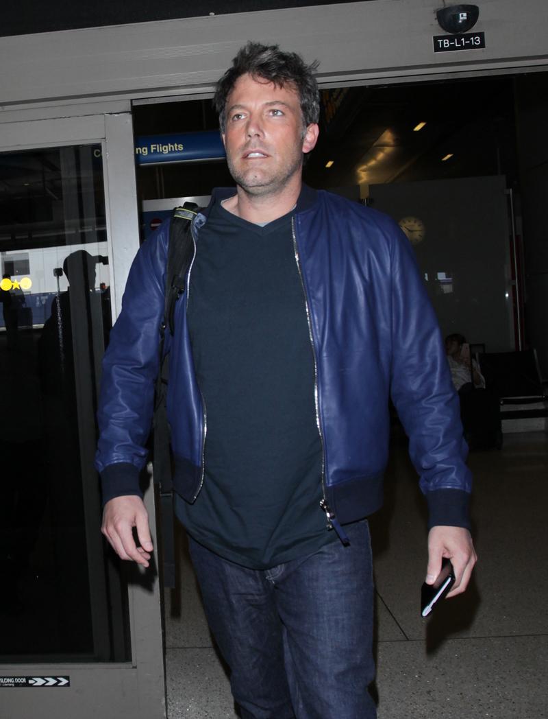 Ben Affleck arrives at Los Angeles International Airport just in time to celebrate Father&#8217;s Day with three children