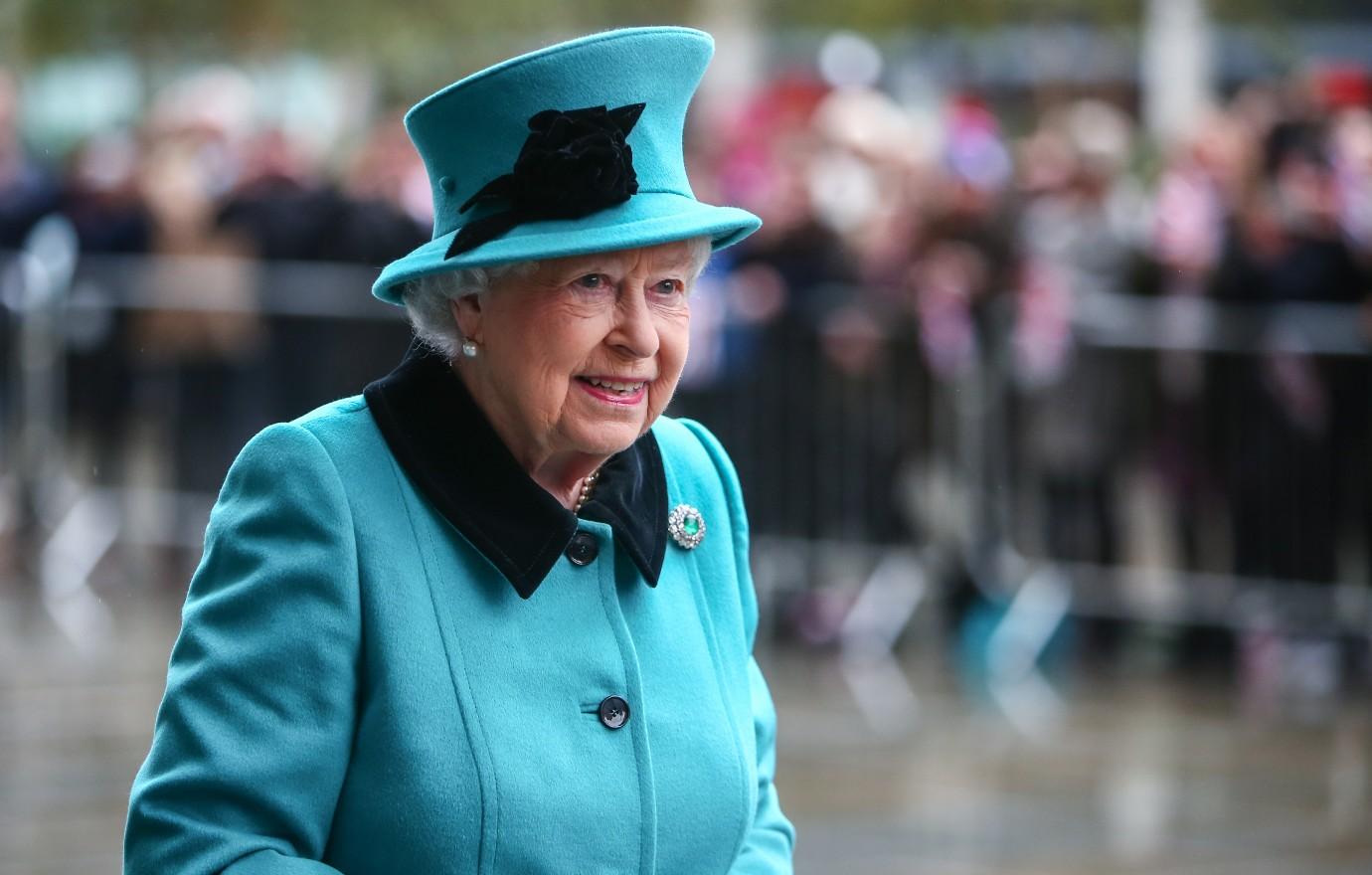 double rainbow buckingham palace queen elizabeth death