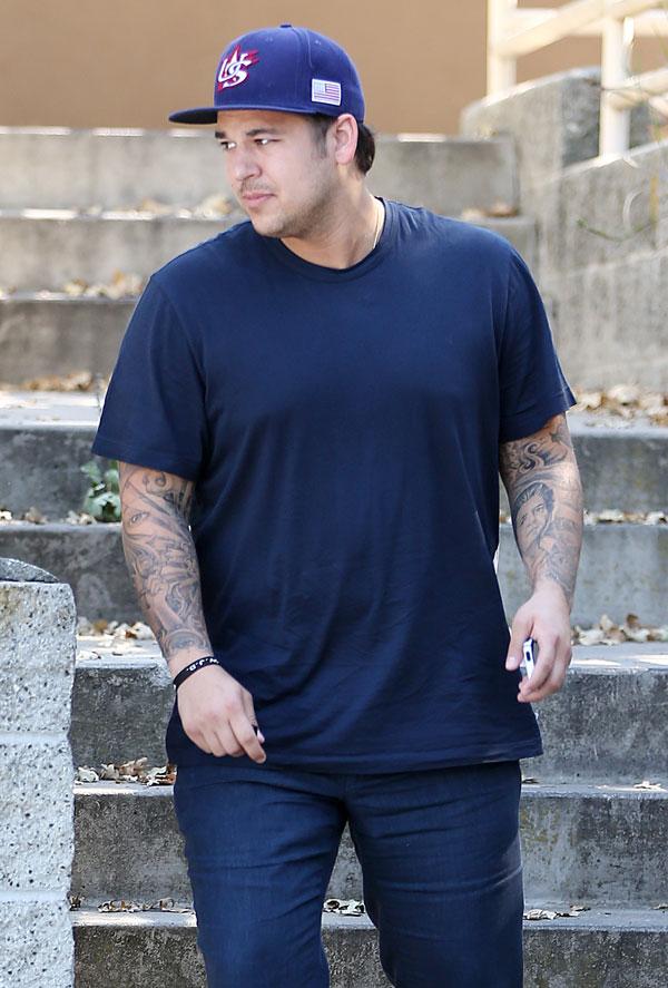 Rob kardashian depression weight gain issues 04