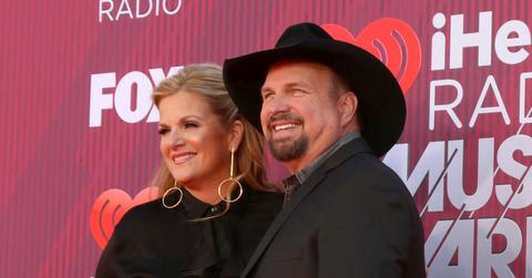 trisha yearwood garth request threesome lawsuit