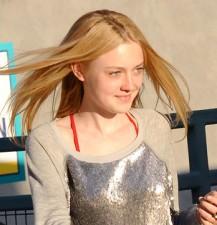 2009__11__wenn_dakota 217×225.jpg