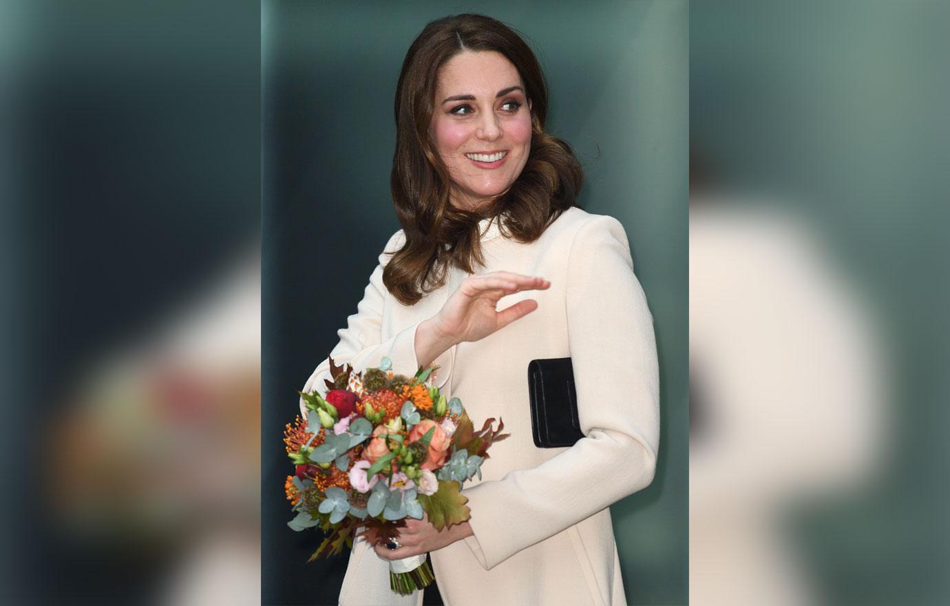 kate middleton baby bump children pics 02