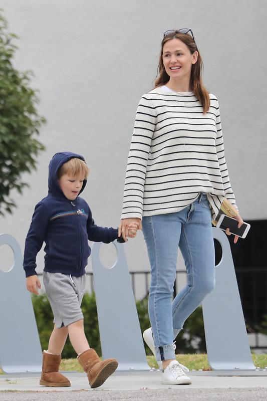 Jennifer Garner out and about in Brentwood with her children