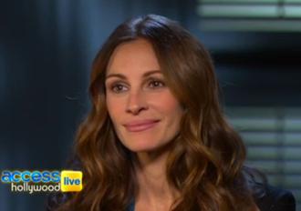 Julia roberts mirror mirror march6nea.jpg